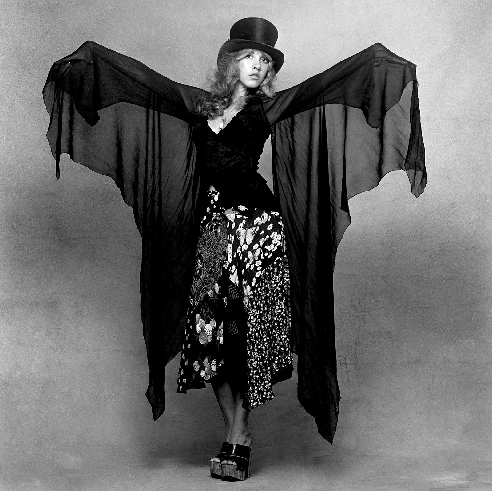 Discover the Mystical World of Stevie Nicks Fashion Line and Iconic Boho Look