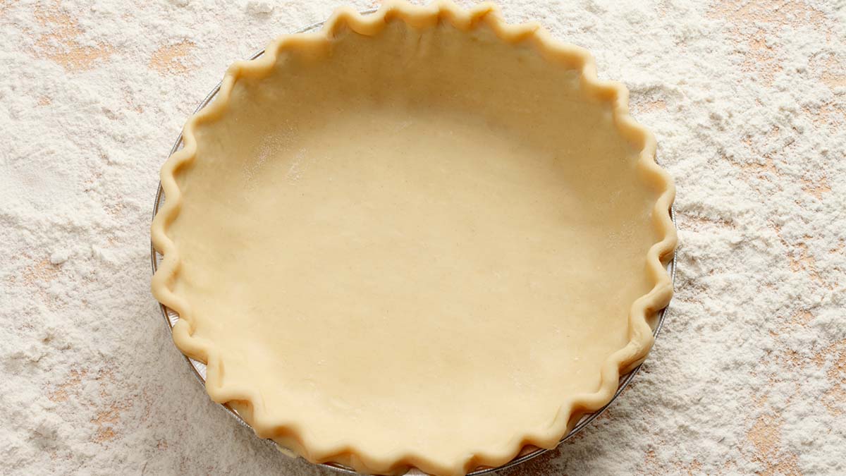 How to Make a Flaky Pie Crust with Paula Deens Simple Recipe