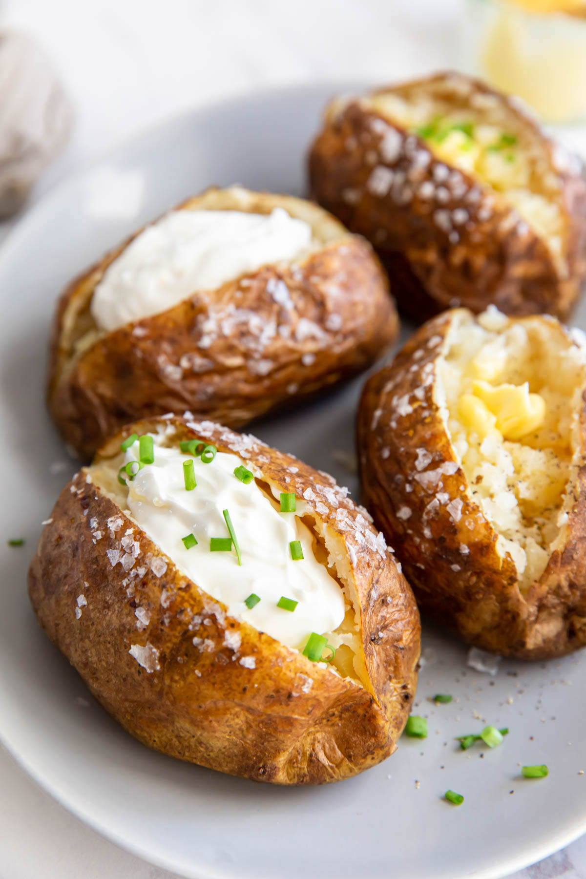 Mini Oven Baked Potatoes: Crispy Skin, Fluffy Inside – Easy Recipe!