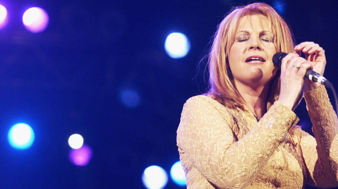 Shocking! Patty Loveless Nude Photo Controversy Explained