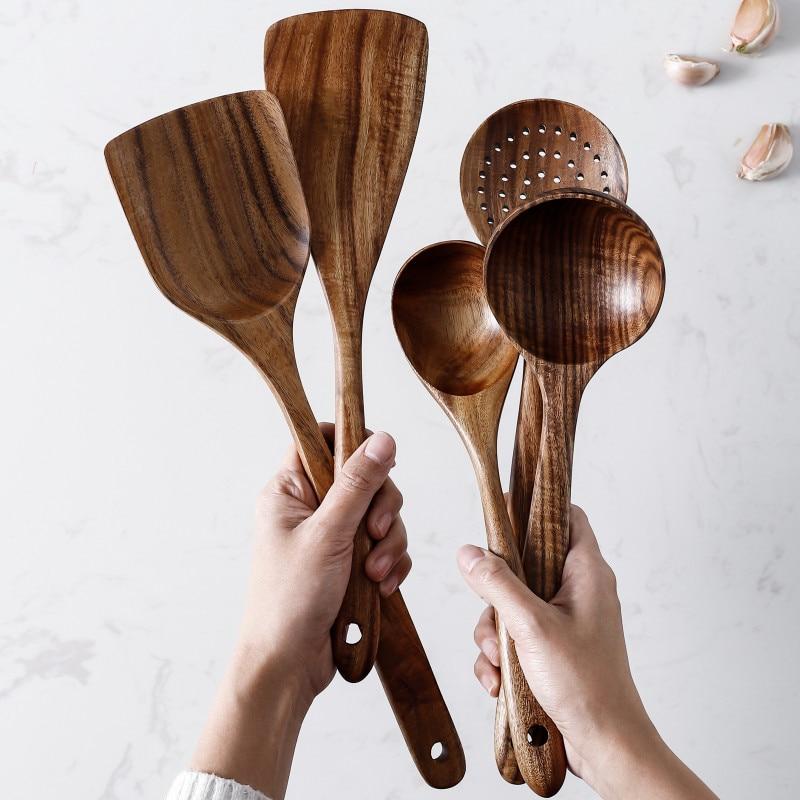 How to Use the Best Spoon for Oil to Care for Wooden Kitchenware